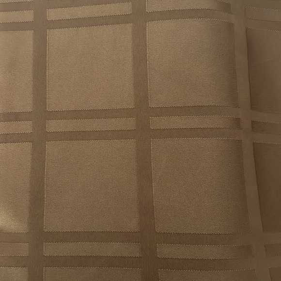 Tablecloths (Set of Two) - Picture 11 of 11